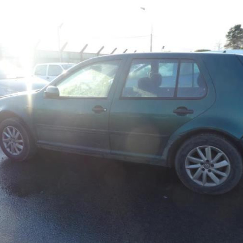 Pretensionneur de ceinture avant droit VOLKSWAGEN GOLF 4 Photo n°8