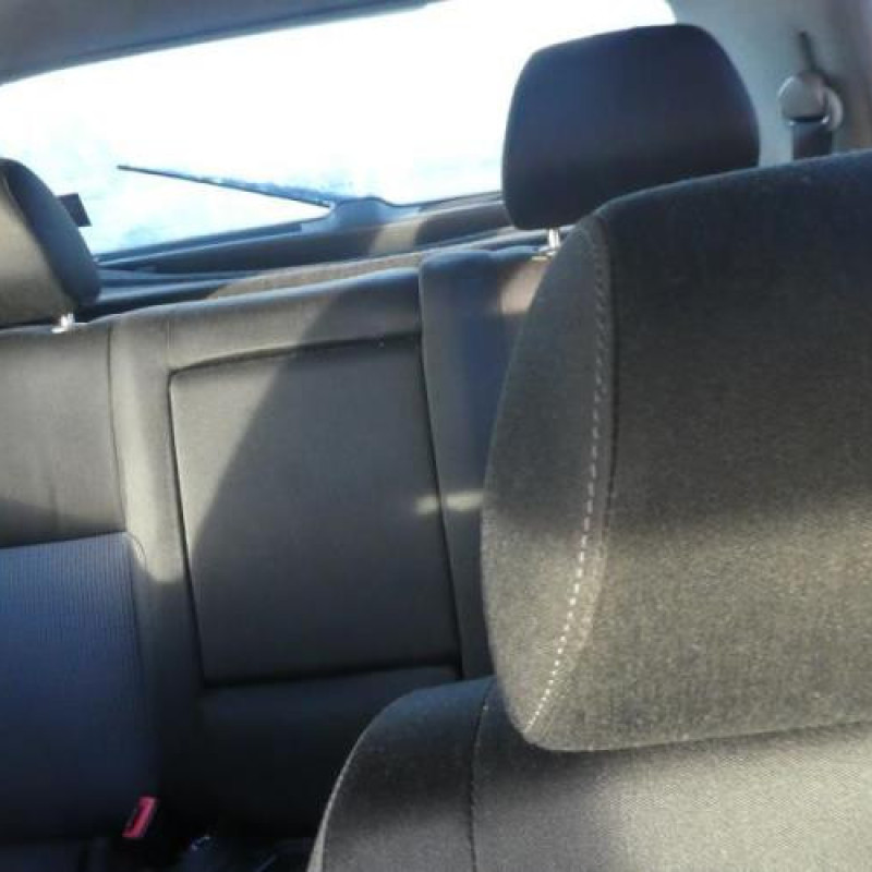 Pretensionneur de ceinture avant droit VOLKSWAGEN GOLF 4 Photo n°12
