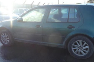 Pretensionneur de ceinture avant gauche VOLKSWAGEN GOLF 4