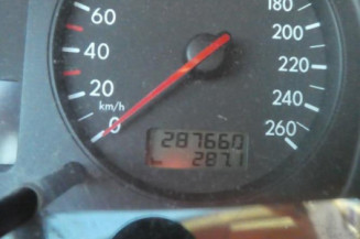 Pretensionneur de ceinture avant gauche VOLKSWAGEN GOLF 4