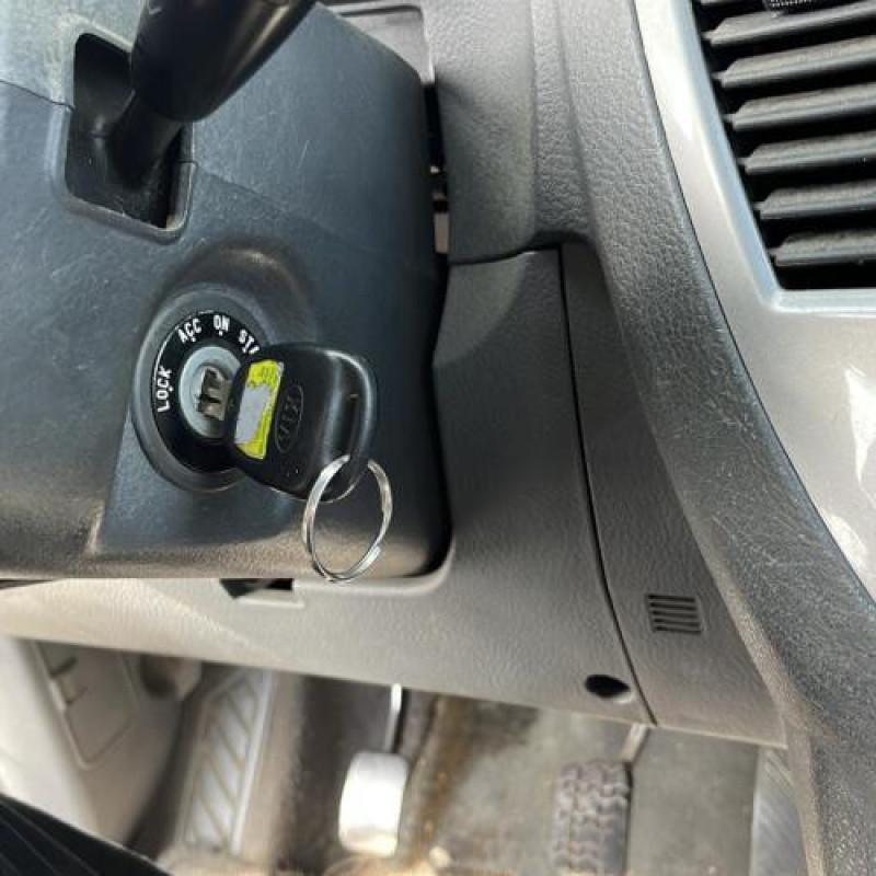 Porte avant droit KIA CARENS 2 Photo n°7