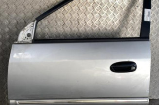 Porte avant gauche KIA CARENS 2 Photo n°1