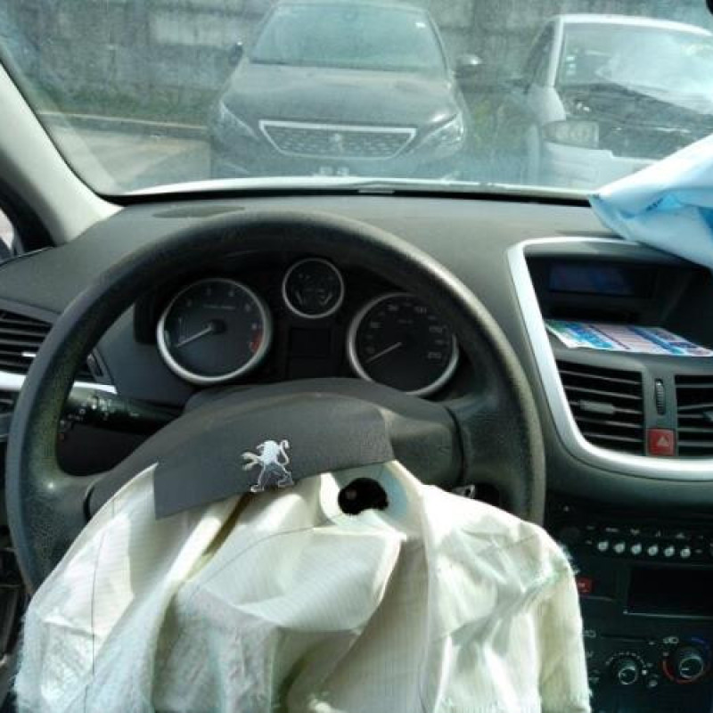 Serrure avant droit PEUGEOT 207 Photo n°9