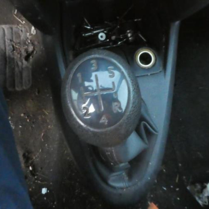 Serrure avant droit RENAULT CLIO 2 CAMPUS Photo n°11