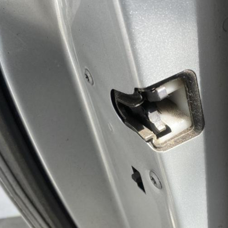 Porte arriere gauche MERCEDES CLASSE B 245 Photo n°4