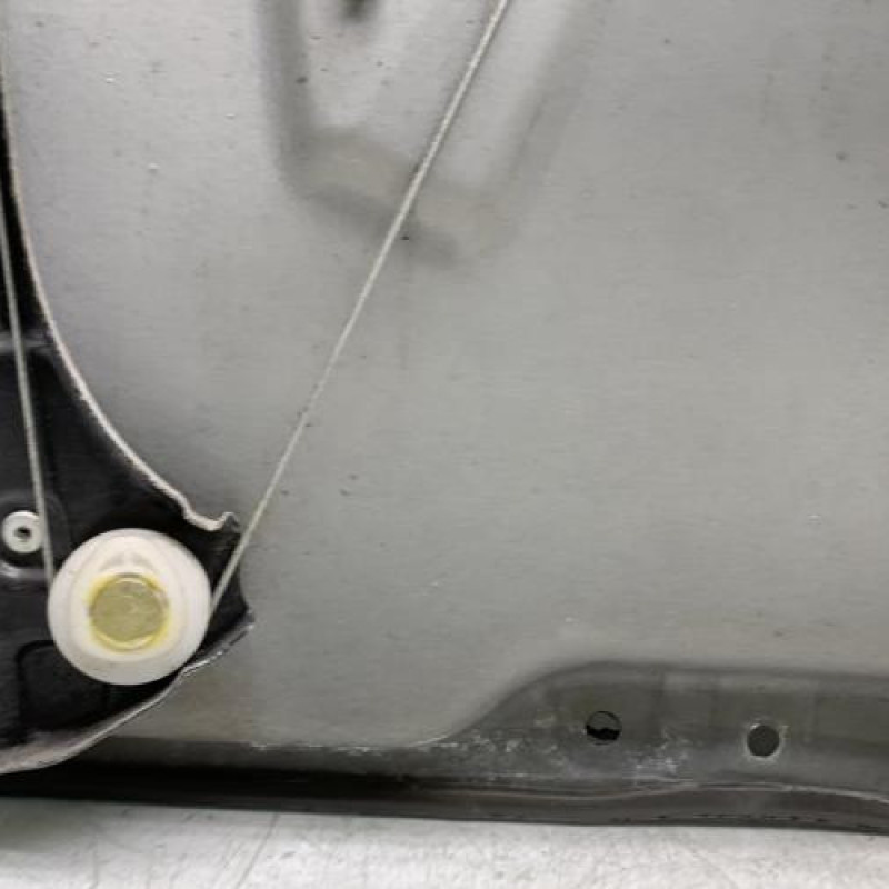 Leve vitre electrique avant droit MERCEDES CLASSE B 245 Photo n°6