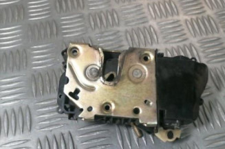 Serrure avant droit CITROEN XSARA PICASSO Photo n°1