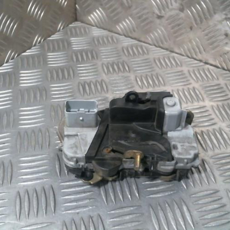 Serrure avant droit CITROEN XSARA PICASSO Photo n°3