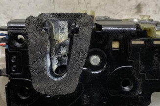 Serrure avant droit VOLKSWAGEN POLO 4