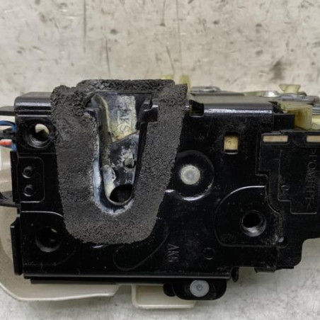 Serrure avant droit VOLKSWAGEN POLO 4
