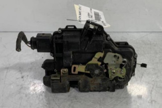 Serrure avant droit VOLKSWAGEN NEW BEETLE 1