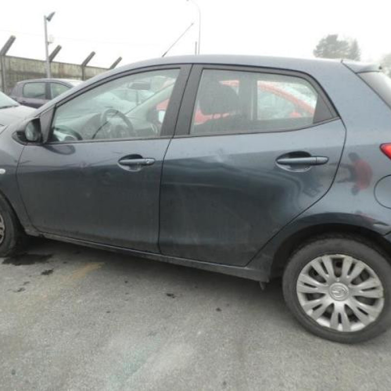 Feu arriere principal droit (feux) MAZDA 2 2 Photo n°7