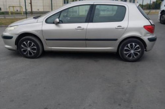 Serrure avant droit PEUGEOT 307