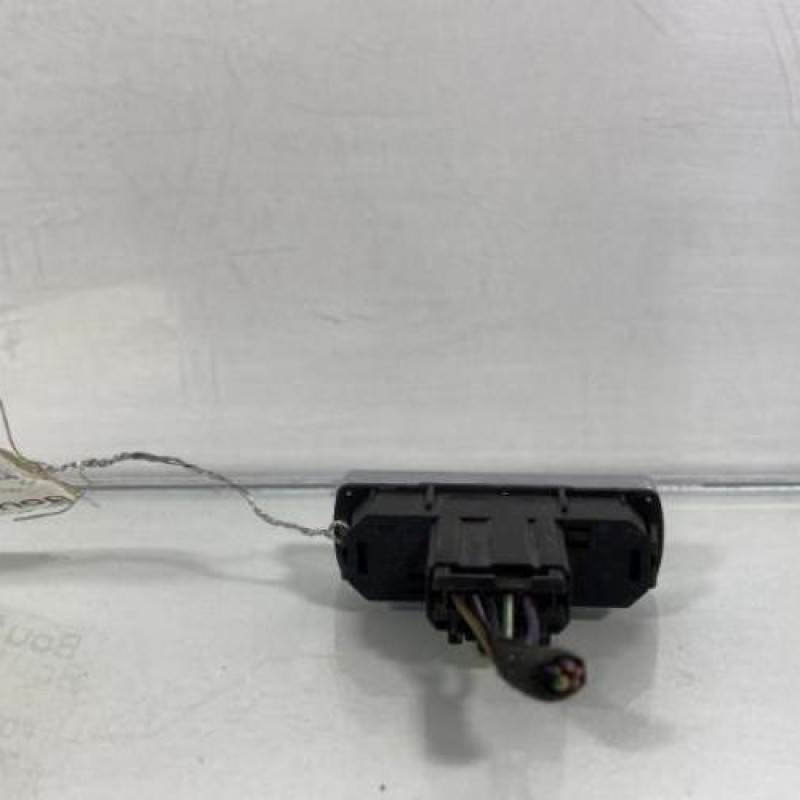 Bouton de warning FORD MONDEO 3 Photo n°2