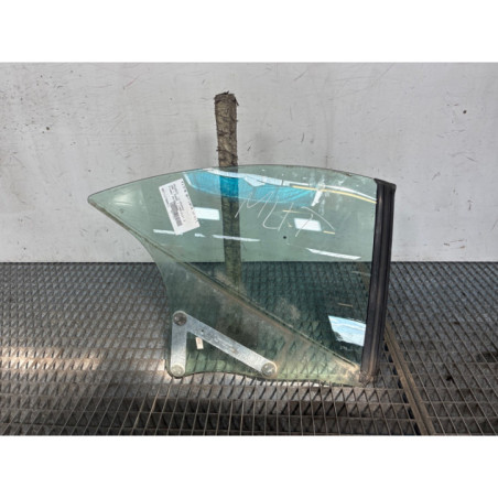 Vitre arriere droit PEUGEOT 308 1