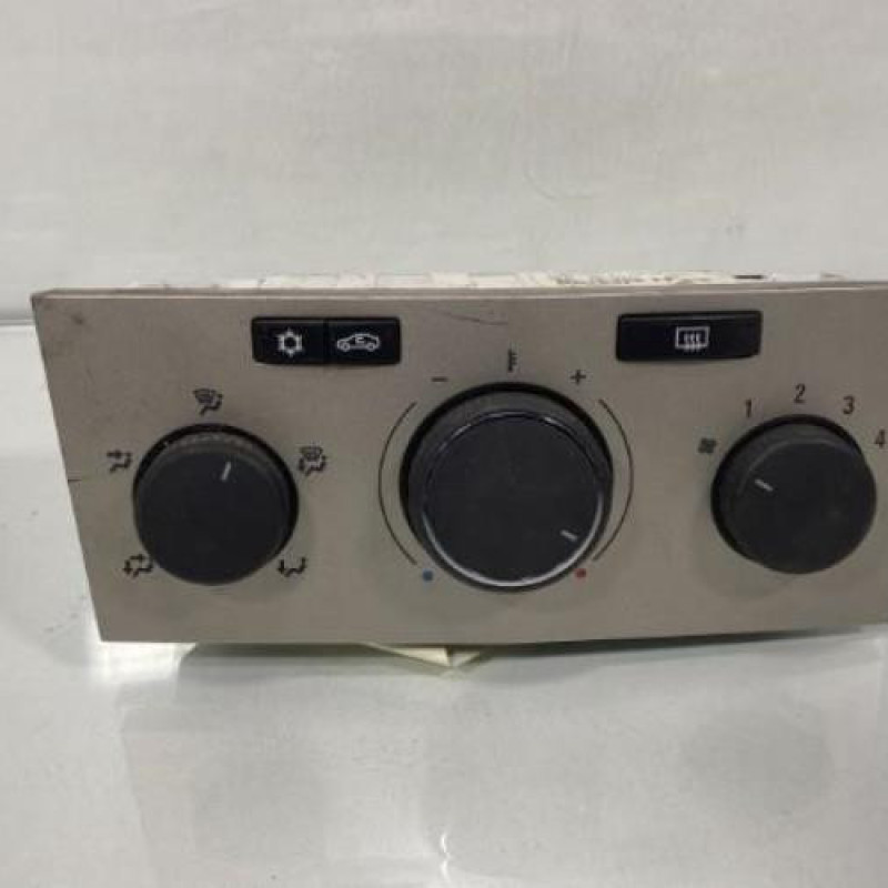 Commande chauffage OPEL ASTRA H Photo n°1