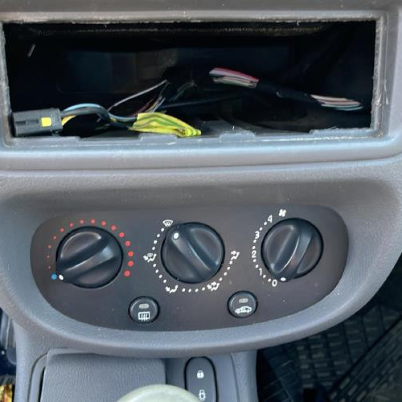 Serrure avant droit RENAULT CLIO 2 Photo n°10