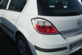Moteur essuie glace arriere OPEL ASTRA H