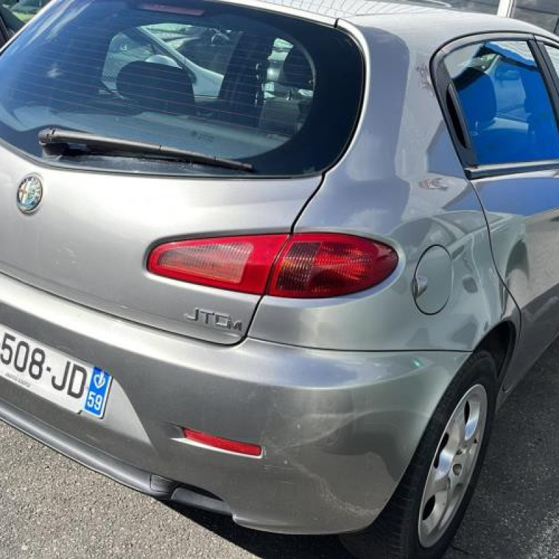 Feu arriere principal droit (feux) ALFA ROMEO 147 Photo n°7