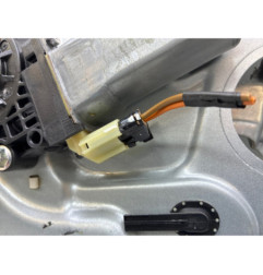 Leve vitre electrique avant gauche HYUNDAI I 30 1 Photo n°1