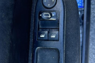 Pretensionneur de ceinture avant droit PEUGEOT 307