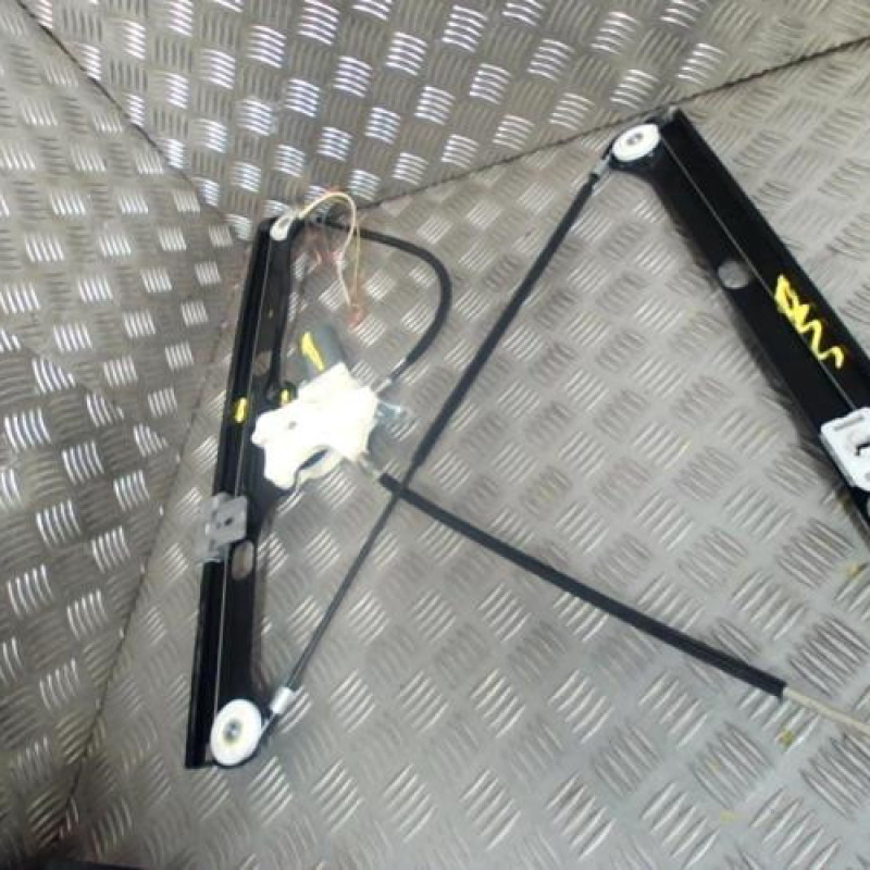 Leve vitre electrique avant droit MERCEDES VANEO 414 Photo n°1
