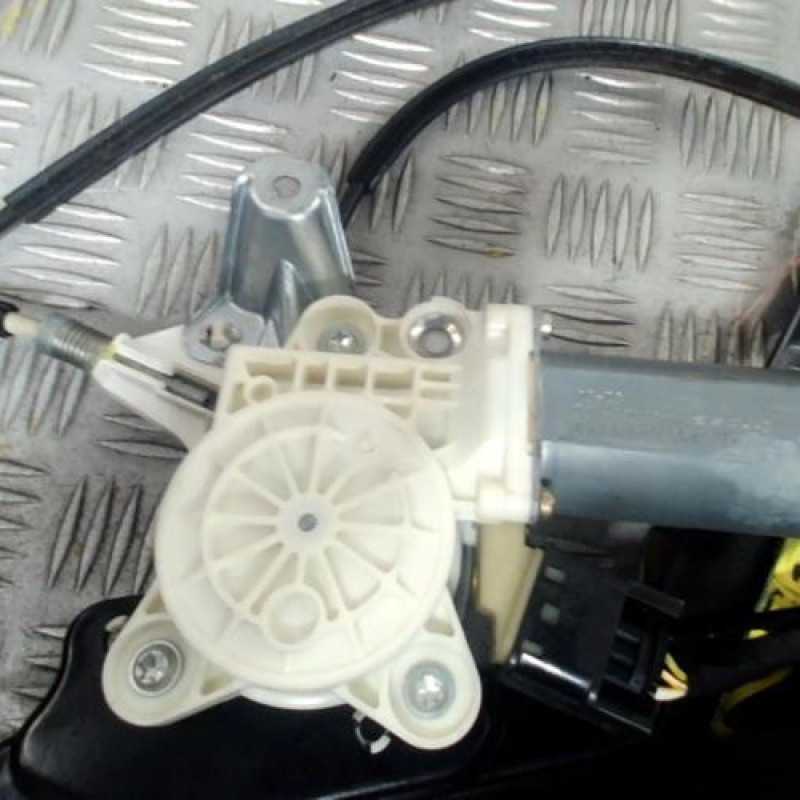 Leve vitre electrique avant droit MERCEDES VANEO 414 Photo n°2