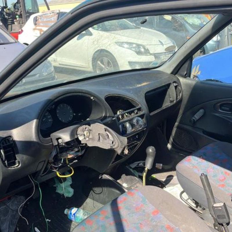 Poignee porte avant droit CITROEN SAXO Photo n°8