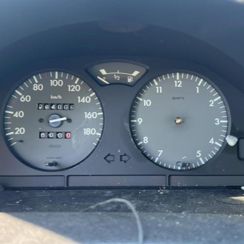Poignee porte avant droit CITROEN SAXO Photo n°9