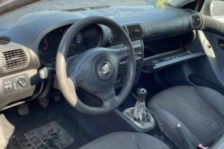 Serrure avant gauche SEAT TOLEDO 2
