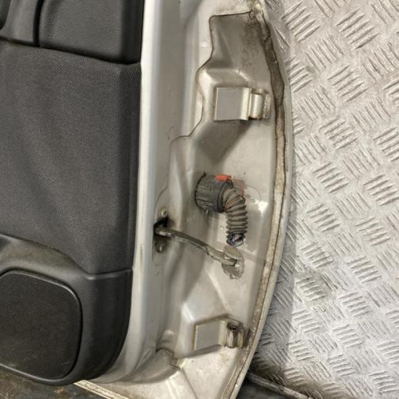 Porte avant gauche OPEL ASTRA G Photo n°5
