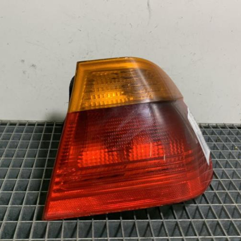 Feu arriere principal droit (feux) BMW SERIE 3 E46 Photo n°1