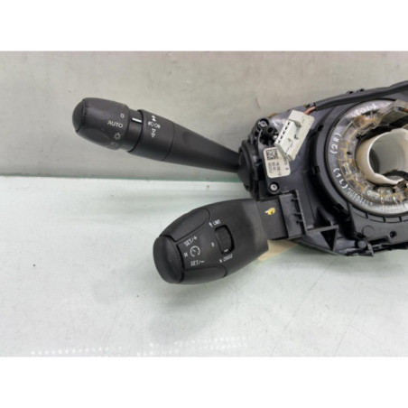 Com (Bloc Contacteur Tournant+Commodo Essuie Glace+Commodo Phare) PEUGEOT 208 1