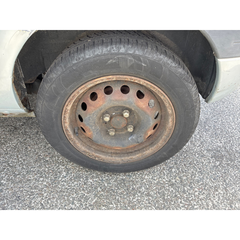 Poignee porte arriere gauche RENAULT CLIO 2 Photo n°19