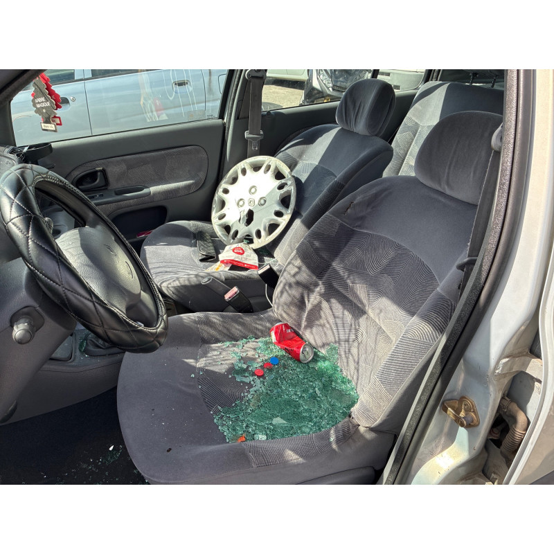 Poignee porte arriere droit RENAULT CLIO 2 Photo n°13