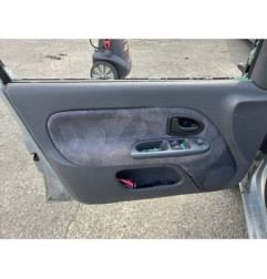 Poignee porte arriere droit RENAULT CLIO 2