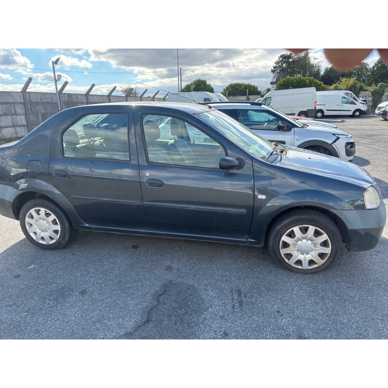 Pare boue avant droit DACIA LOGAN 1 Photo n°6