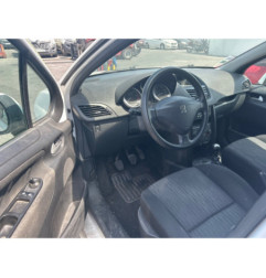 Pare boue avant droit PEUGEOT 207