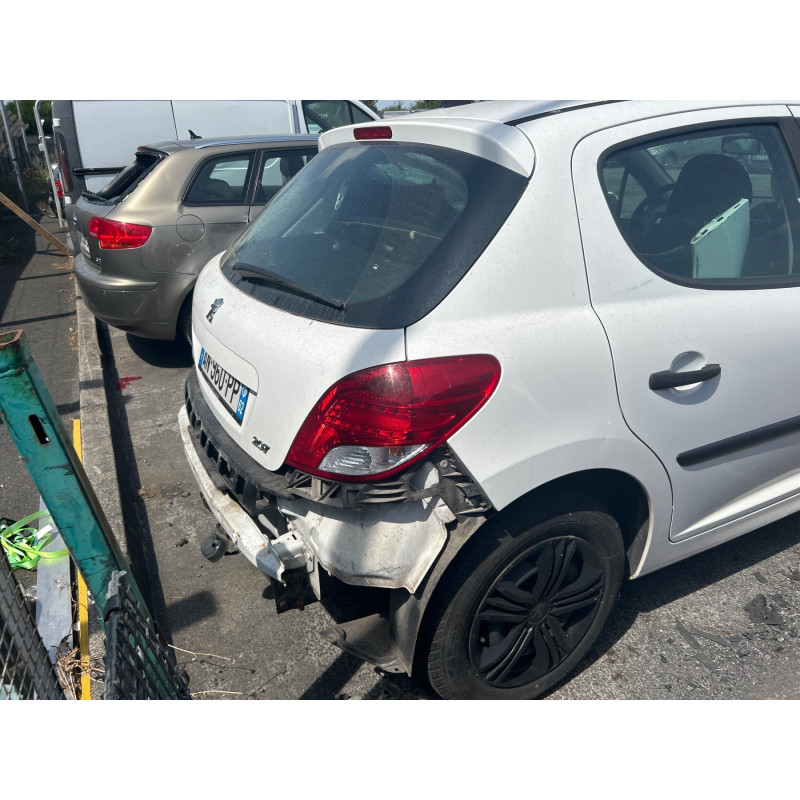 Pare boue avant droit PEUGEOT 207 Photo n°18
