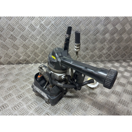 Pompe de direction PEUGEOT 308 1