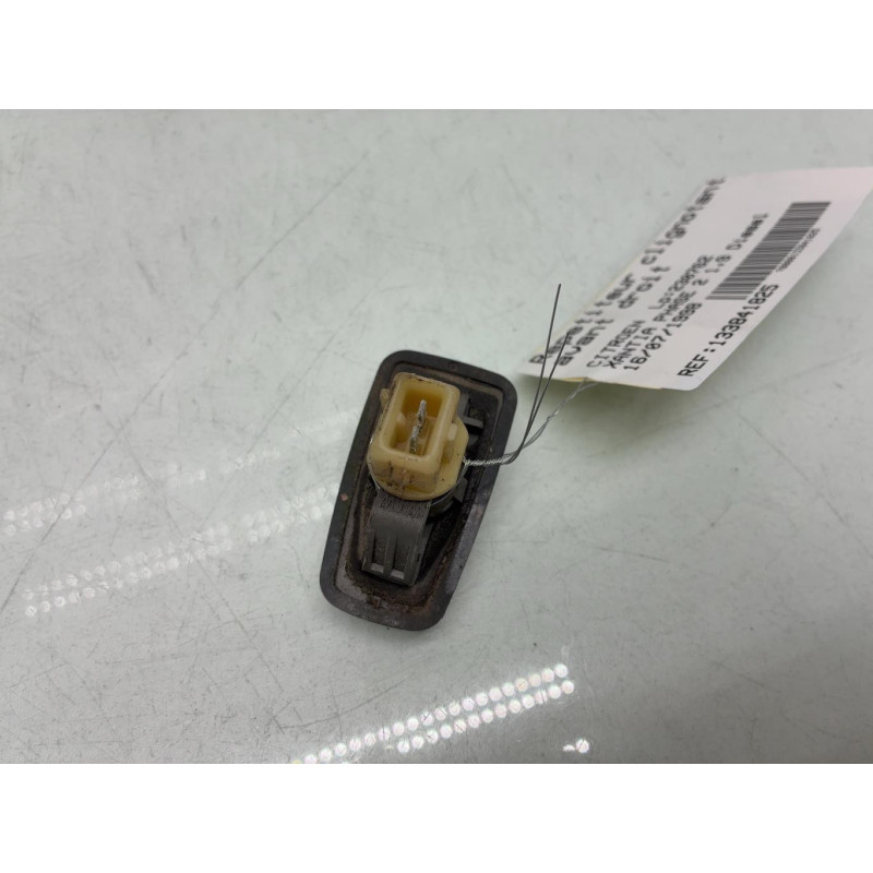 Repetiteur clignotant avant droit  (Feux) CITROEN XANTIA Photo n°5