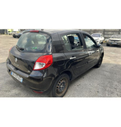 Pare boue avant droit RENAULT CLIO 3