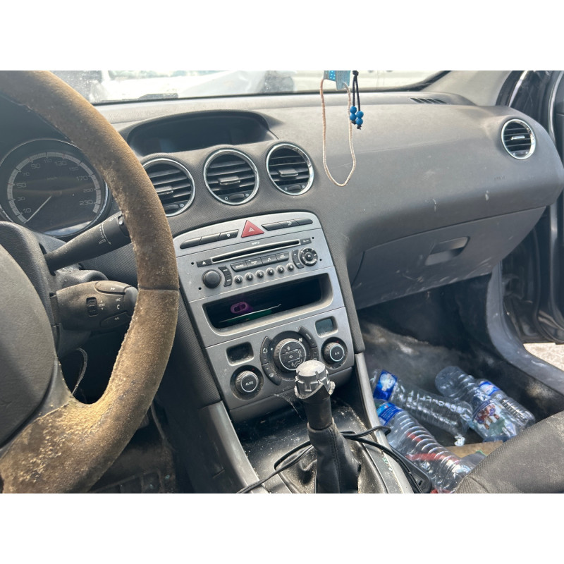 Pare boue avant droit PEUGEOT 308 1 SW Photo n°17