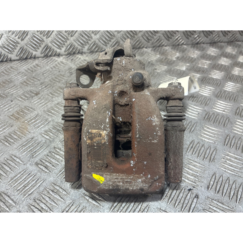 Etrier arriere droit (freinage) PEUGEOT 308 1 SW Photo n°3