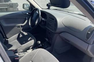 Optique avant principal gauche (feux)(phare) SAAB 9.3 1