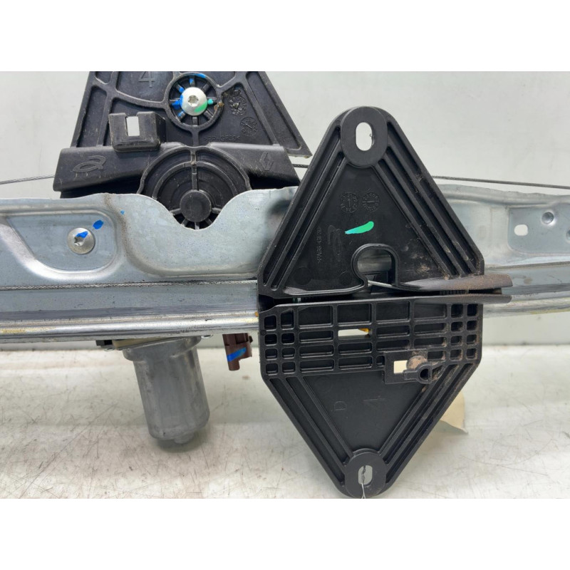 Leve vitre electrique avant droit DACIA SANDERO 3 STEPWAY Photo n°6