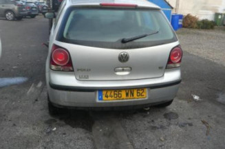 Pretensionneur de ceinture avant droit VOLKSWAGEN POLO 4