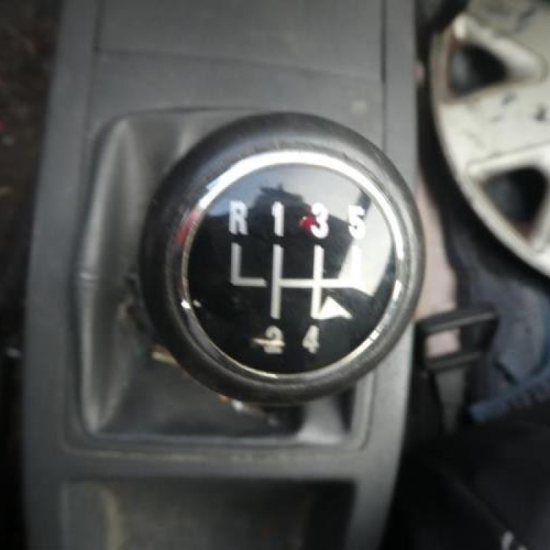 Pretensionneur de ceinture avant droit VOLKSWAGEN POLO 4 Photo n°9