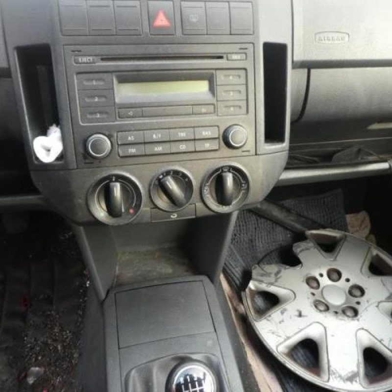 Pretensionneur de ceinture avant droit VOLKSWAGEN POLO 4 Photo n°10