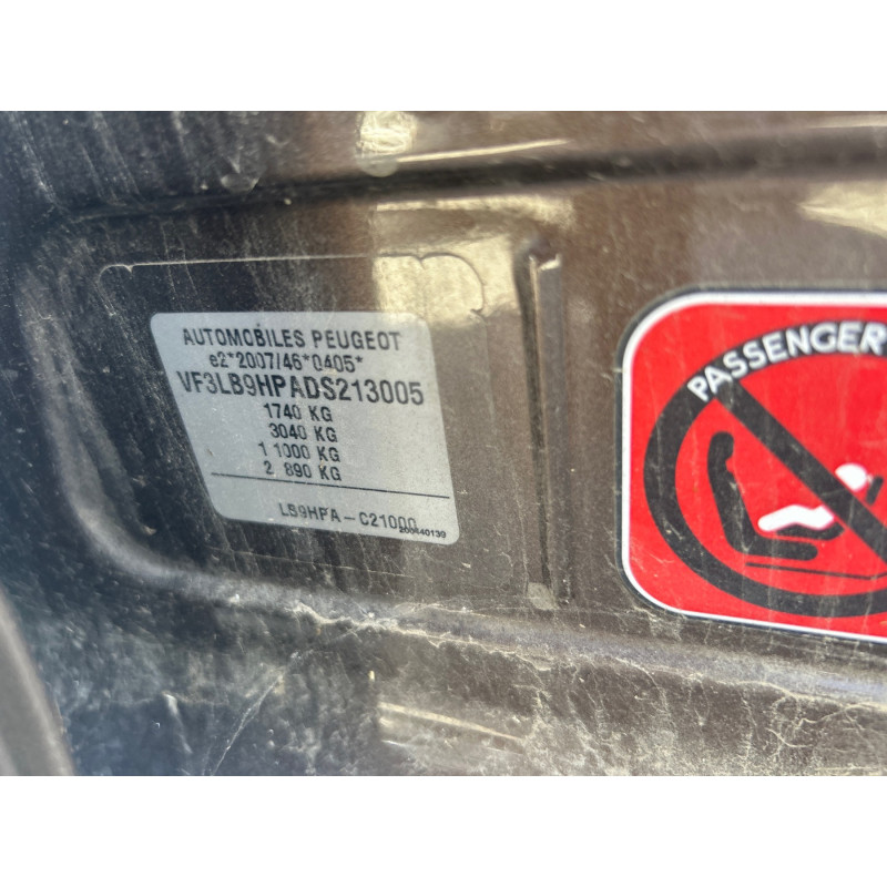 Attache ceinture arriere droit PEUGEOT 308 2 Photo n°15